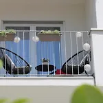 公寓 Merry Harmony Heights - Balcony & Free Garage & Parking *