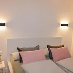 Merry Harmony Heights - Balcony & Free Garage & Parking