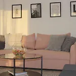 Merry Harmony Heights - Balcony & Free Garage & Parking Apartment