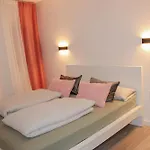 Merry Harmony Heights - Balcony & Free Garage & Parking *