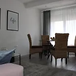 Apartment Merry Harmony Heights - Balcony & Free Garage & Parking *