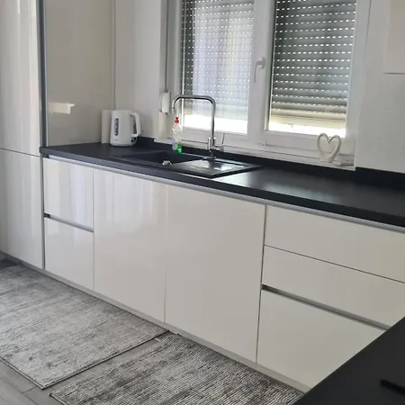 Apartment Merry - Free Garage & Parking *