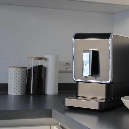 アパート Merry - Free Garage & Parking