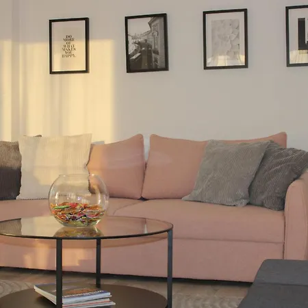 Merry Harmony Heights - Balcony & Free Garage & Parking Apartmán