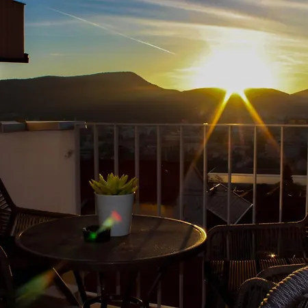 Merry - Free Garage & Parking アパート