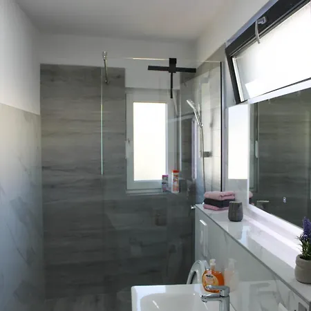 Appartamento Merry Harmony Heights - Balcony & Free Garage & Parking Mostar