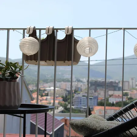 Merry Harmony Heights - Balcony & Free Garage & Parking מוסטר