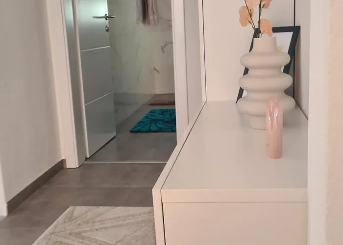 Merry Harmony Heights - Balcony & Free Garage & Parking Apartman