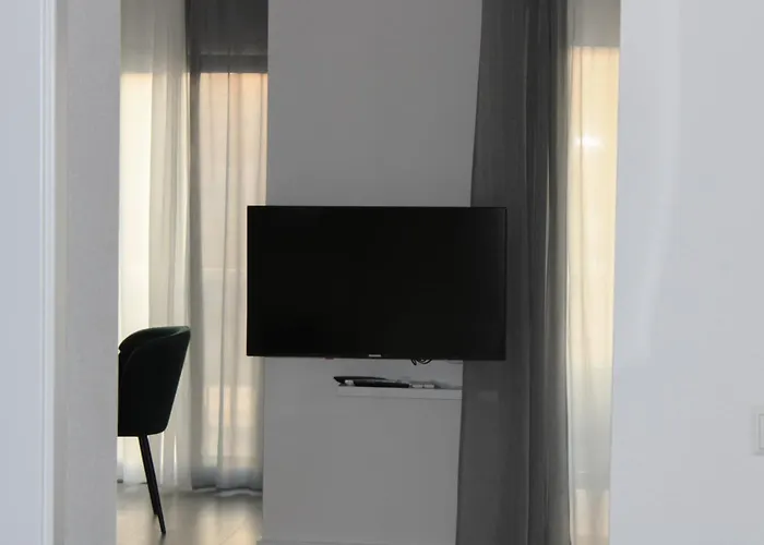 Merry Harmony Heights - Balcony & Free Garage & Parking Mostar