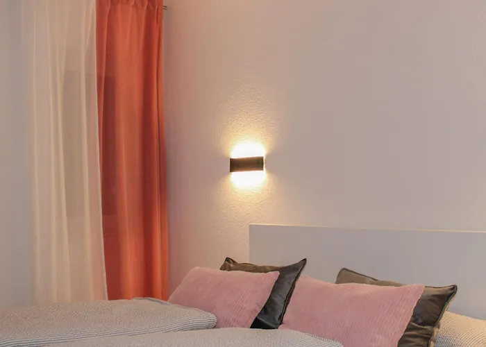 Merry Harmony Heights - Balcony & Free Garage & Parking Apartman *