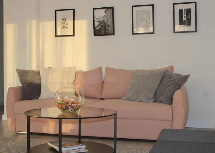 Merry Harmony Heights - Balcony & Free Garage & Parking Apartman