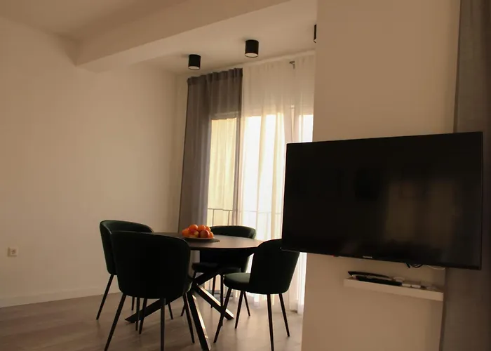 Merry Harmony Heights - Balcony & Free Garage & Parking Apartman Mostar