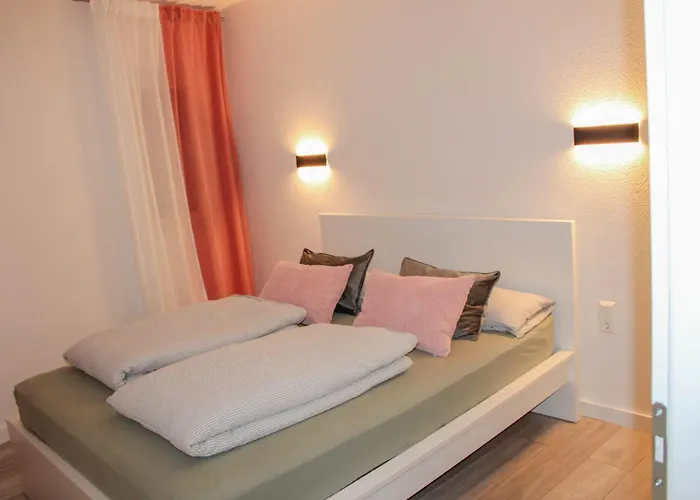 Merry Harmony Heights - Balcony & Free Garage & Parking *