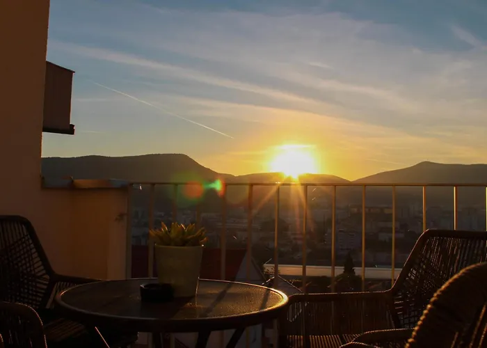 Merry Harmony Heights - Balcony & Free Garage & Parking Apartman Mostar