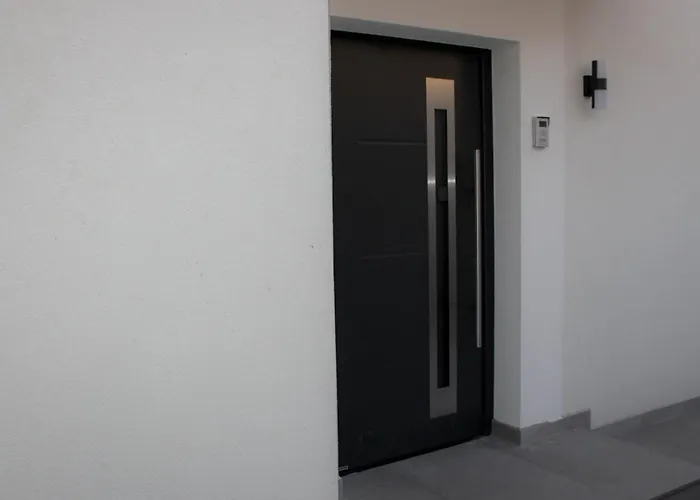 Apartman Merry Harmony Heights - Balcony & Free Garage & Parking Mostar