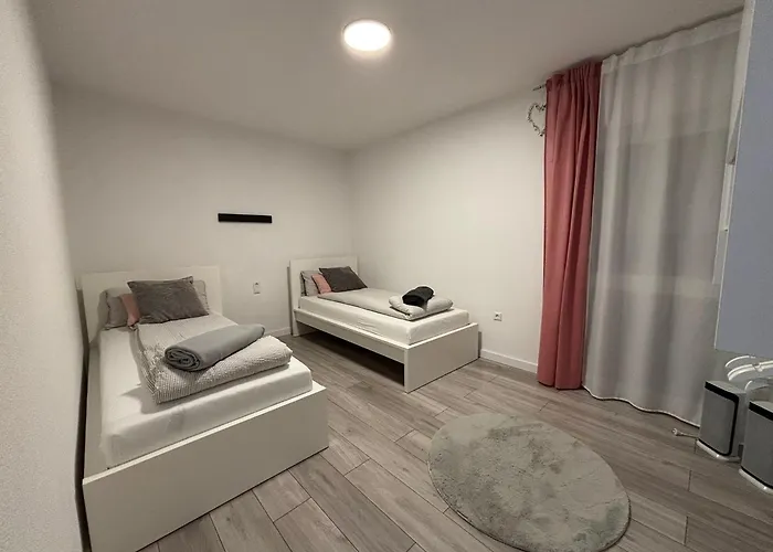 Apartman Merry Harmony Heights - Balcony & Free Garage & Parking *