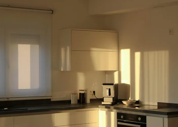 Merry Harmony Heights - Balcony & Free Garage & Parking Apartman *